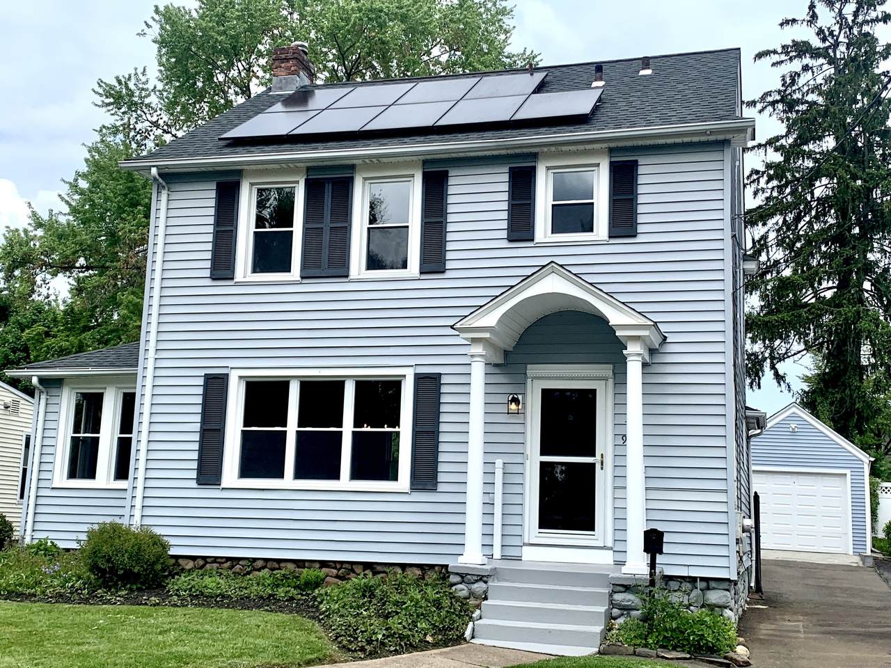 98 Lincoln Street - Photo 1