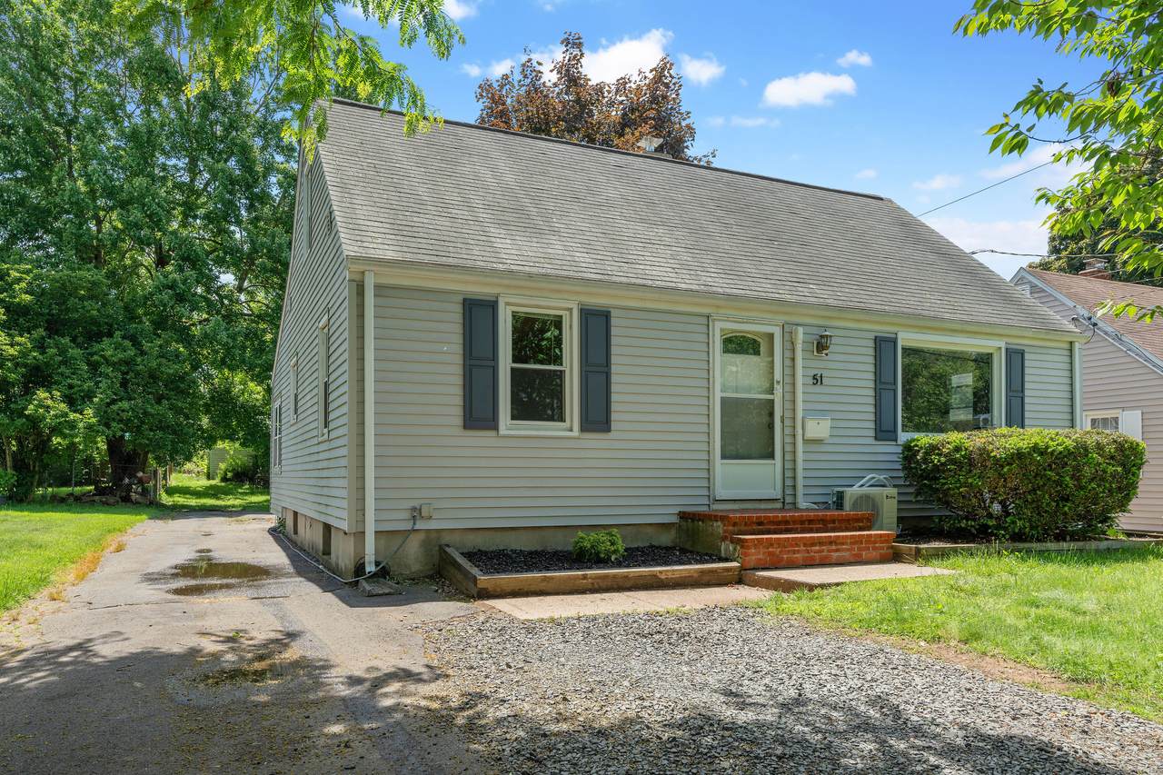 51 Robbins Avenue - Photo 1