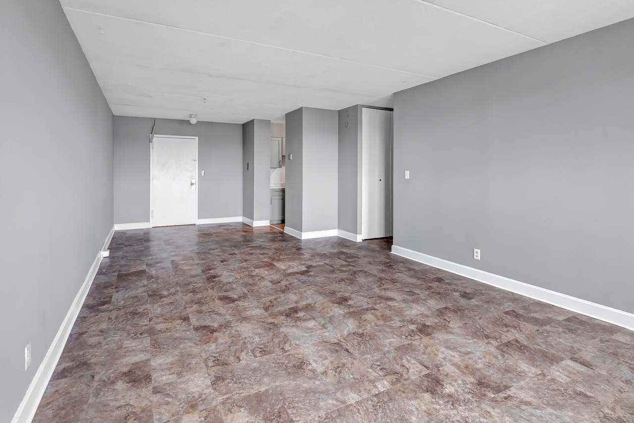 120 Huntington Turnpike - Photo 1