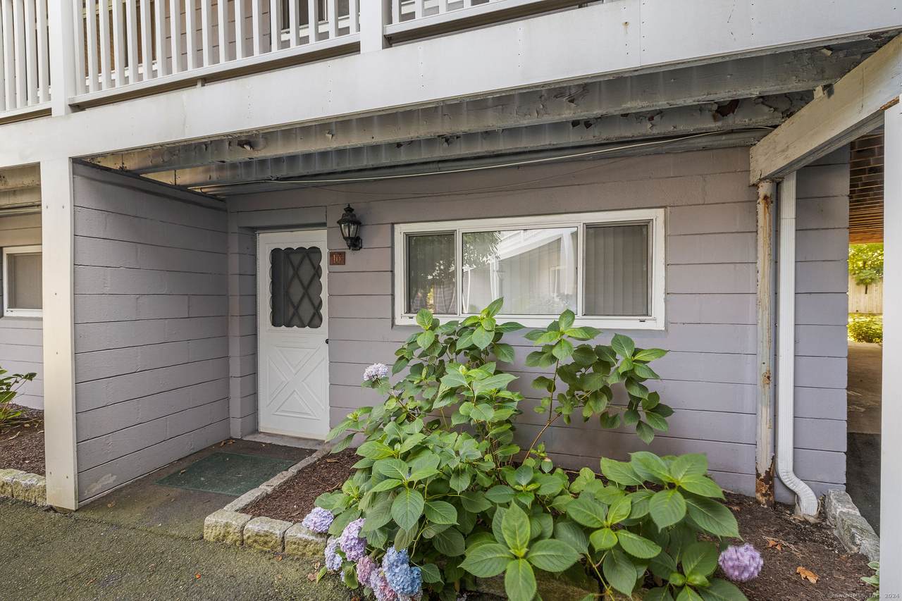 4 Union Avenue Apt 10, Norwalk, CT 06851 (MLS 24031831) Faifman Team