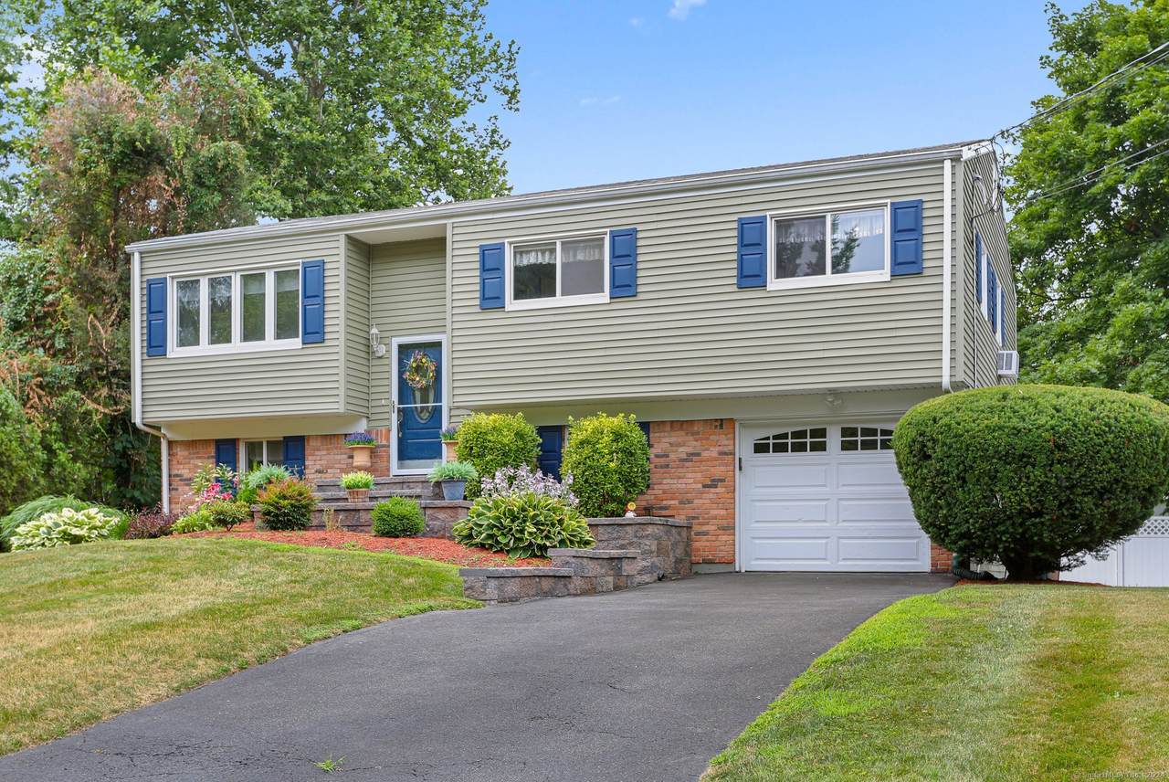 29 Donata Lane - Photo 1