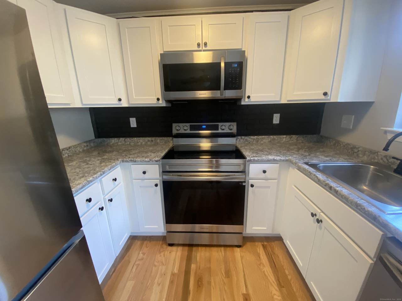 845 Blackstone Village - Photo 1