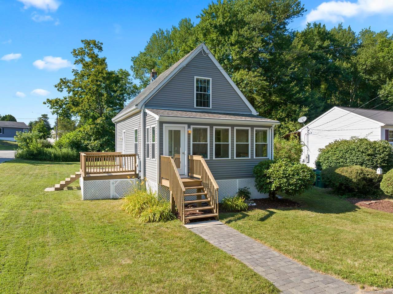 14 Stoney Brook Drive - Photo 1