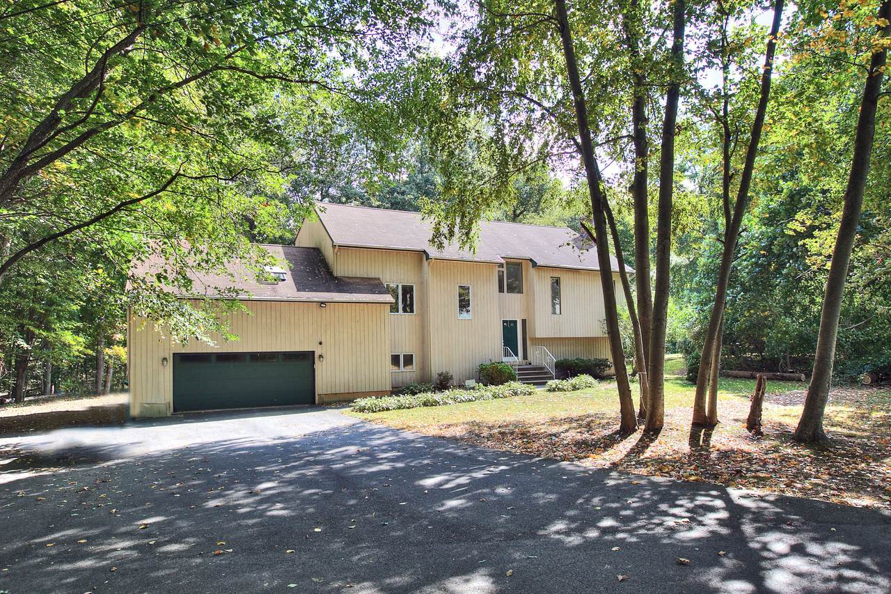 58 Farm Brook Court - Photo 1