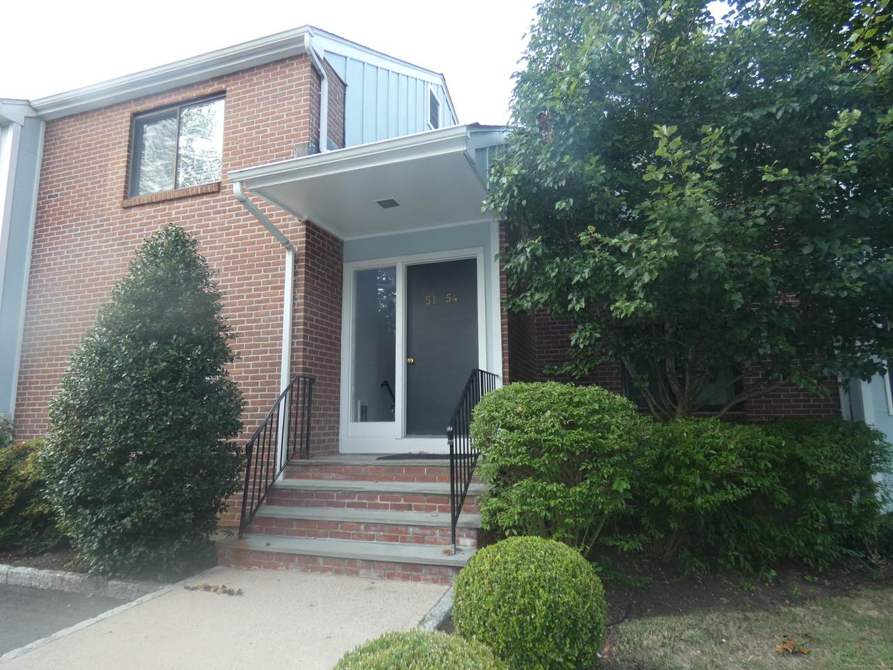 52 Hills Lane - Photo 1