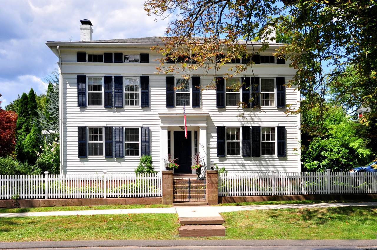 16 Main Street - Photo 1