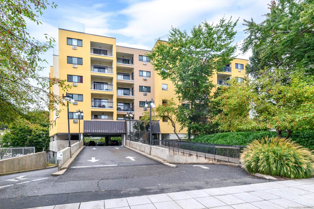 970 Hope Street - Photo 1