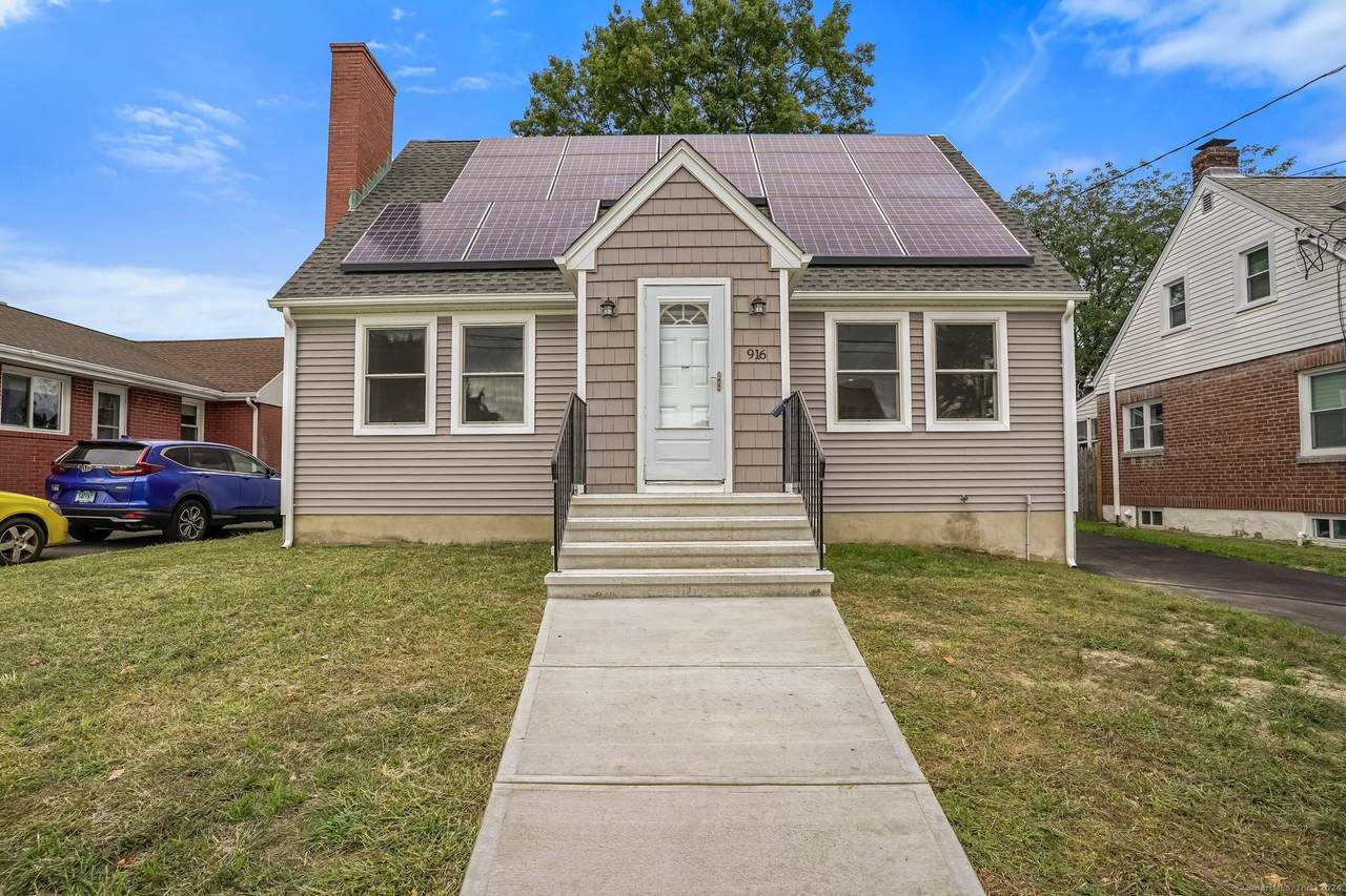 916 Birmingham Street - Photo 1