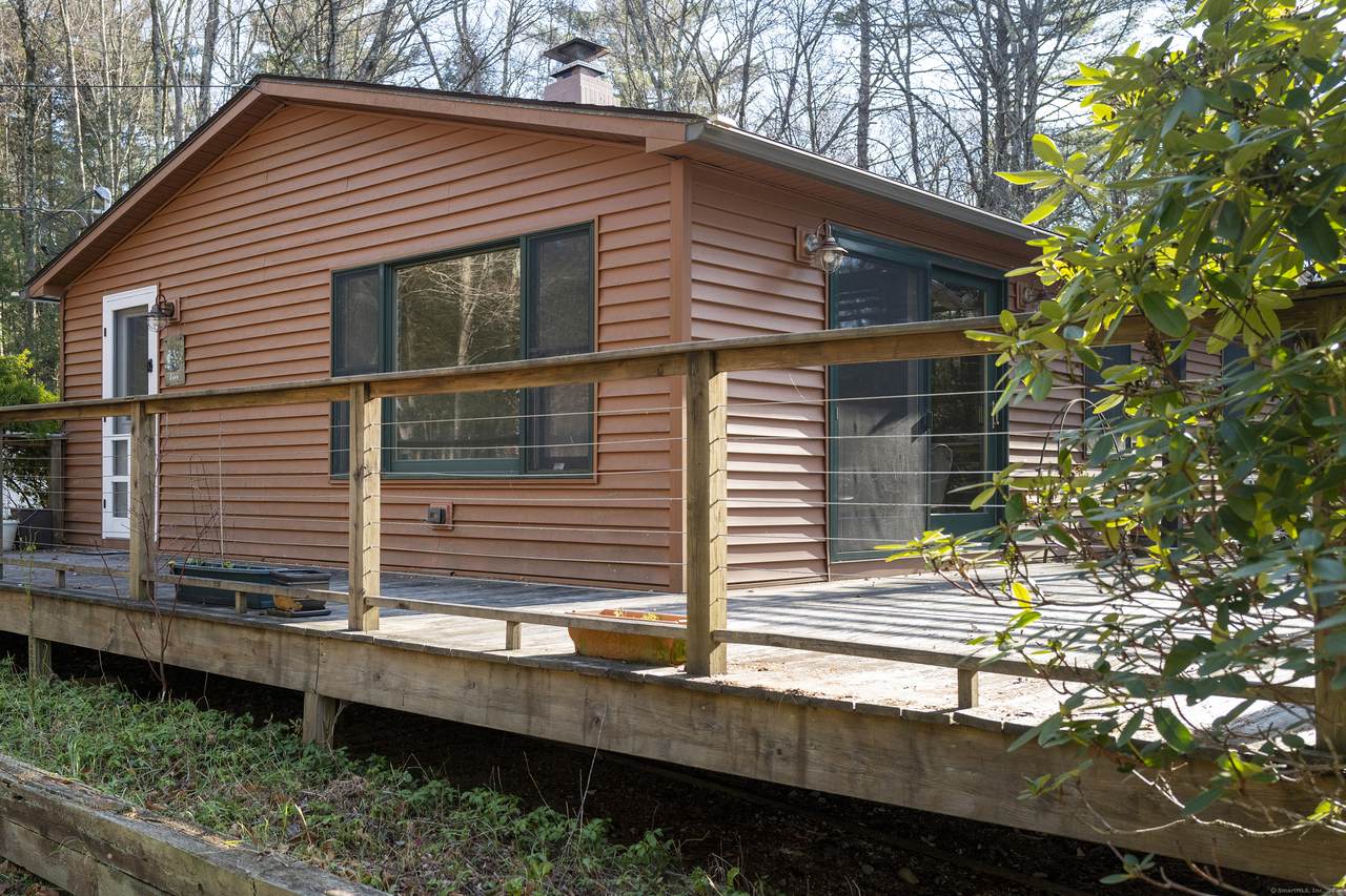 138 Old North Road - Photo 1