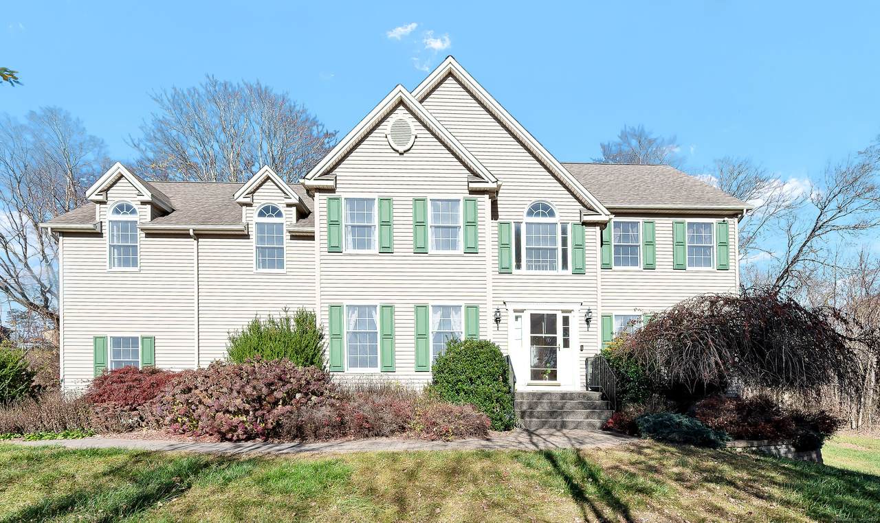 2 Sundance Road - Photo 1