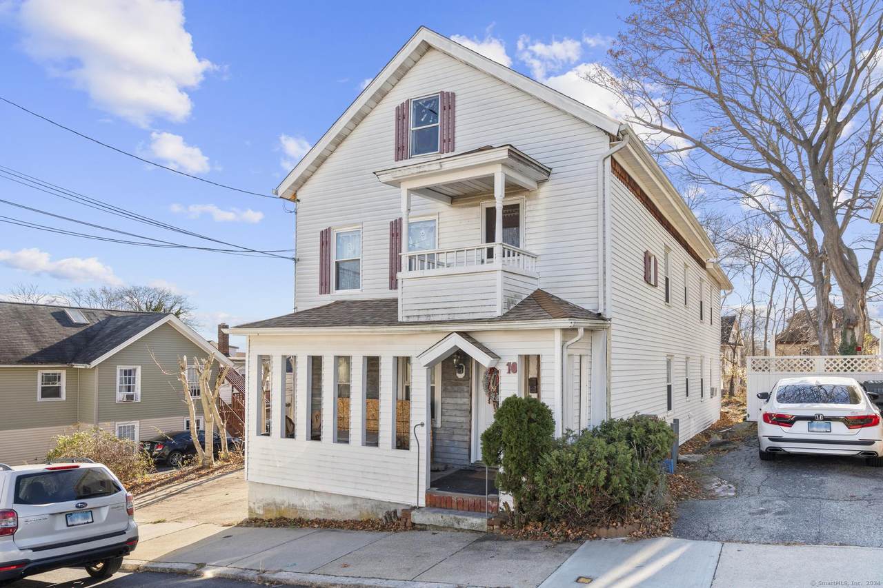 10 Mountain Avenue - Photo 1