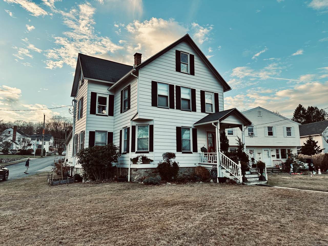 57 Silvermine Avenue - Photo 1