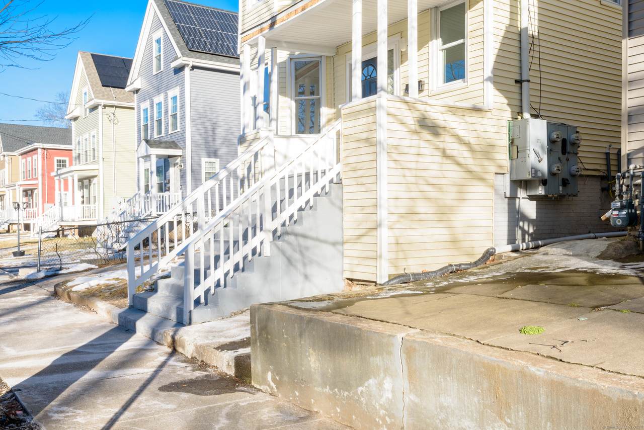 517 Winchester Avenue - Photo 1