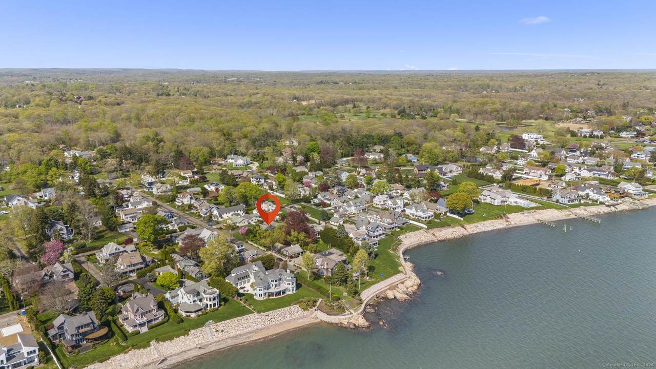 29 Crescent Bluff Avenue - Photo 1