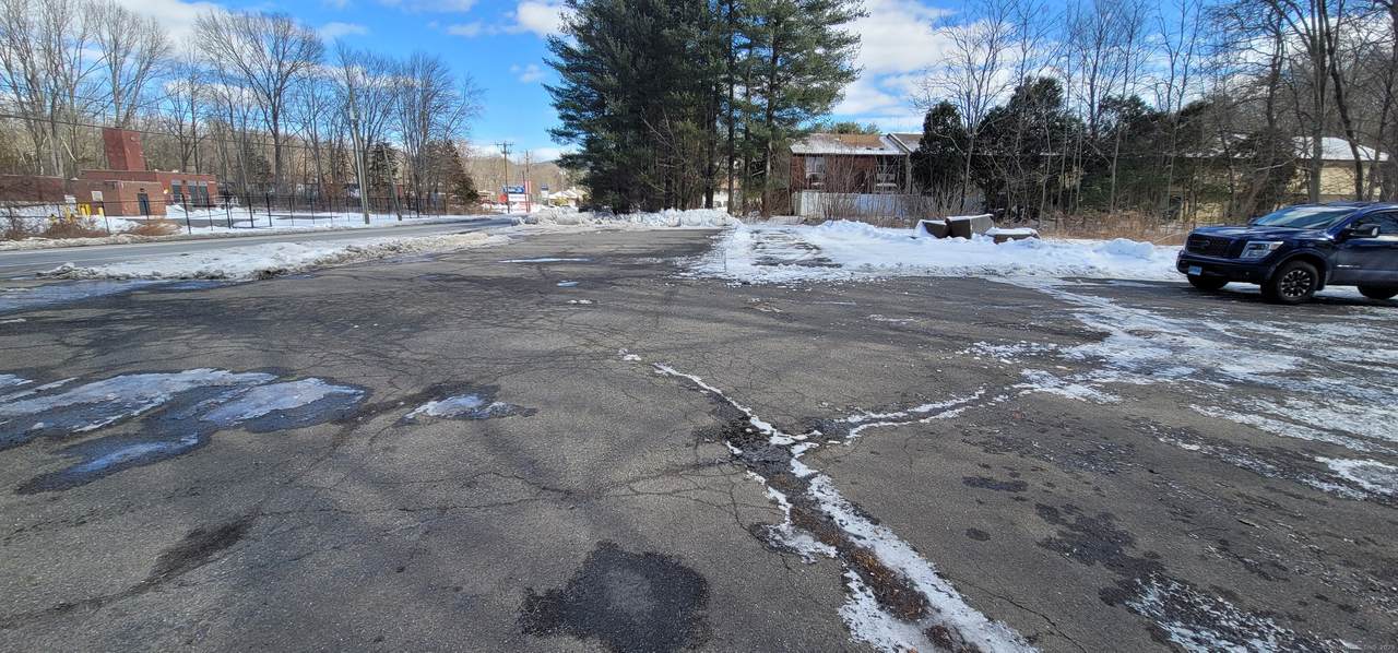 1032 Meriden Waterbury Turnpike - Photo 1