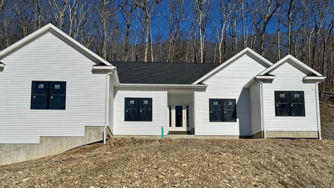 15 Hunting Ridge Road - Photo 1