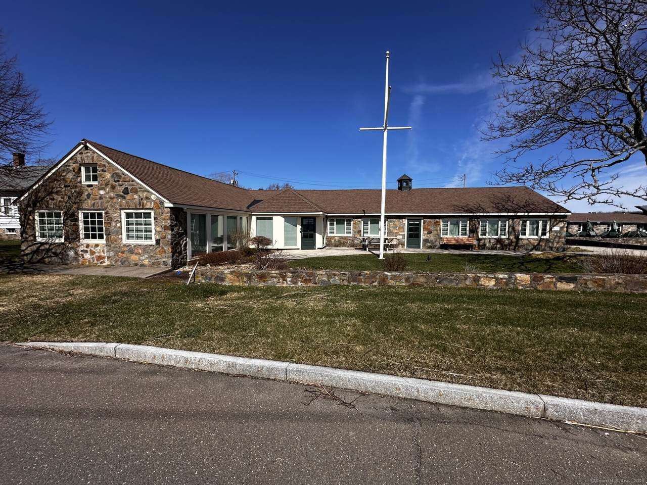 506 Whitfield Street - Photo 1