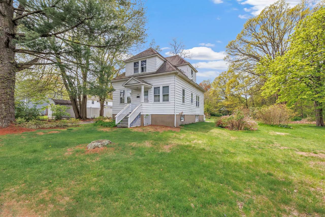 2803 Broadbridge Avenue - Photo 1