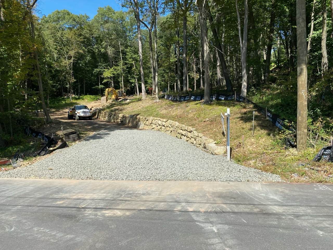 24 Anella Drive - Photo 1