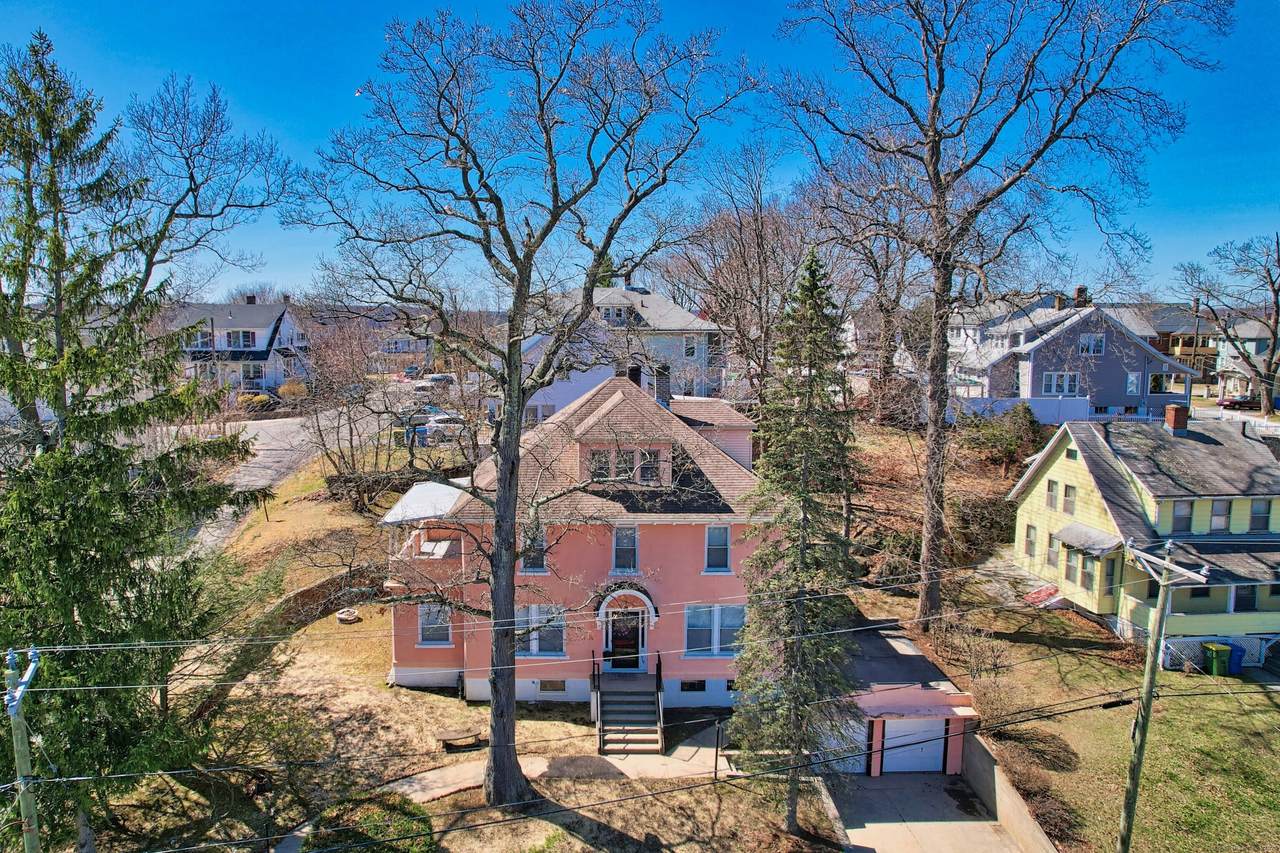 639 Cooke Street - Photo 1