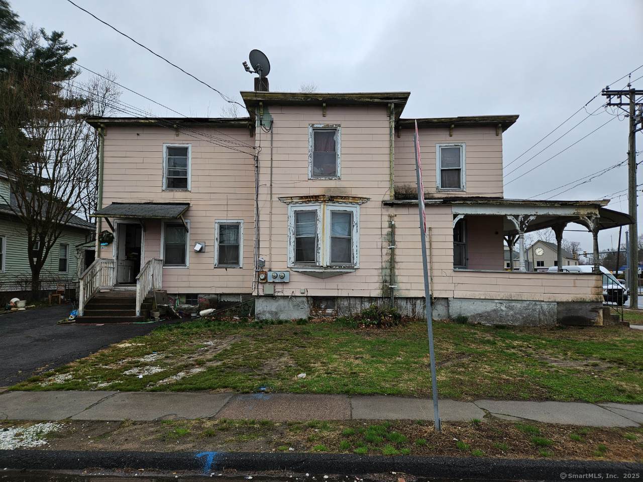 13-15 Burnside Avenue - Photo 1