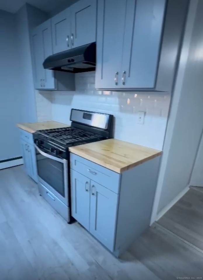 746 Maple Street - Photo 1