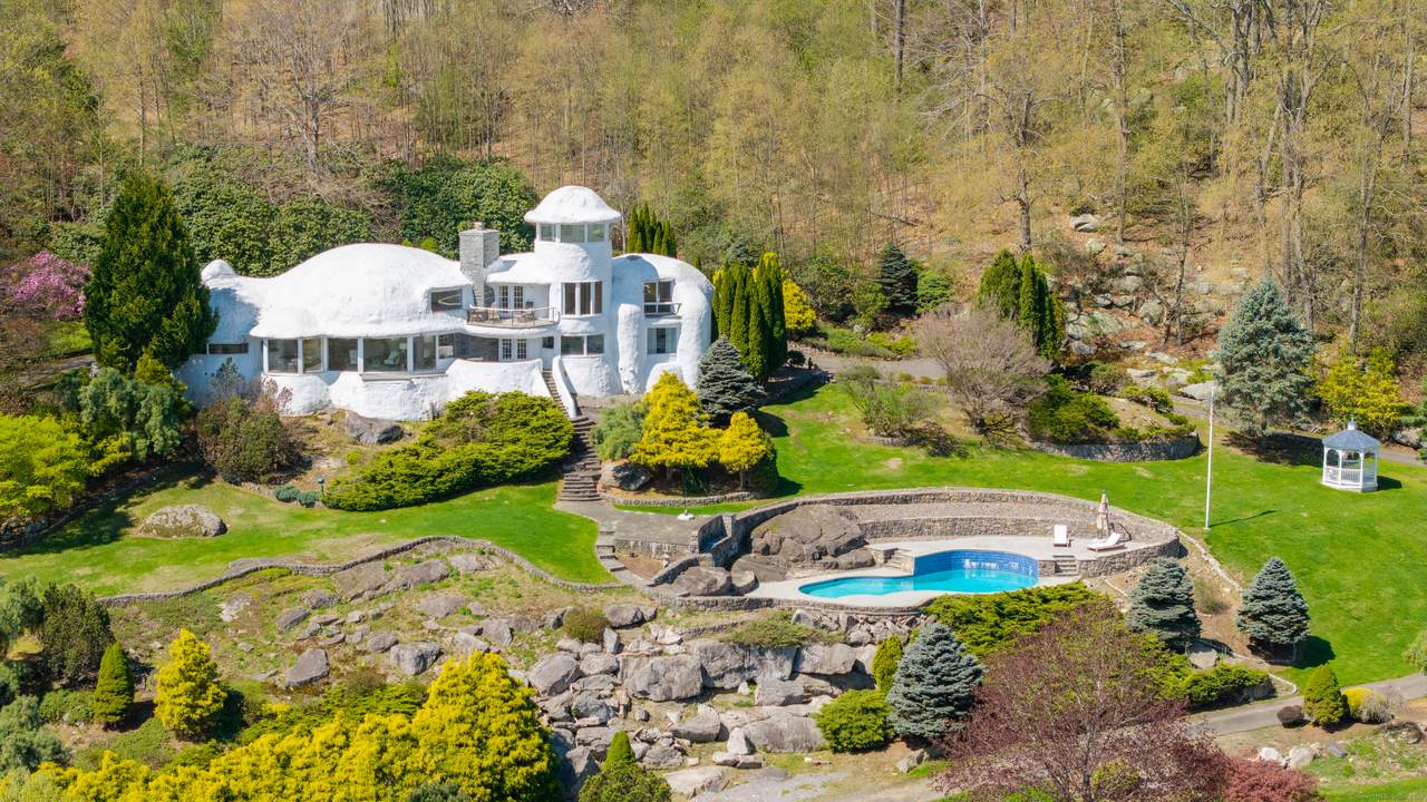 155 Shortwoods Road - Photo 1