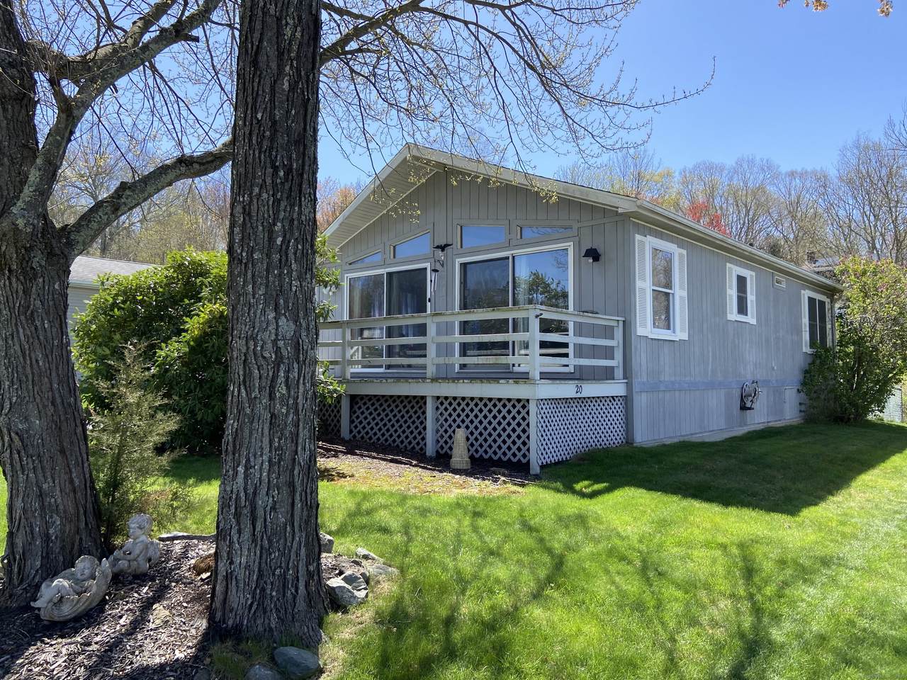 20 Connecticut Drive - Photo 1