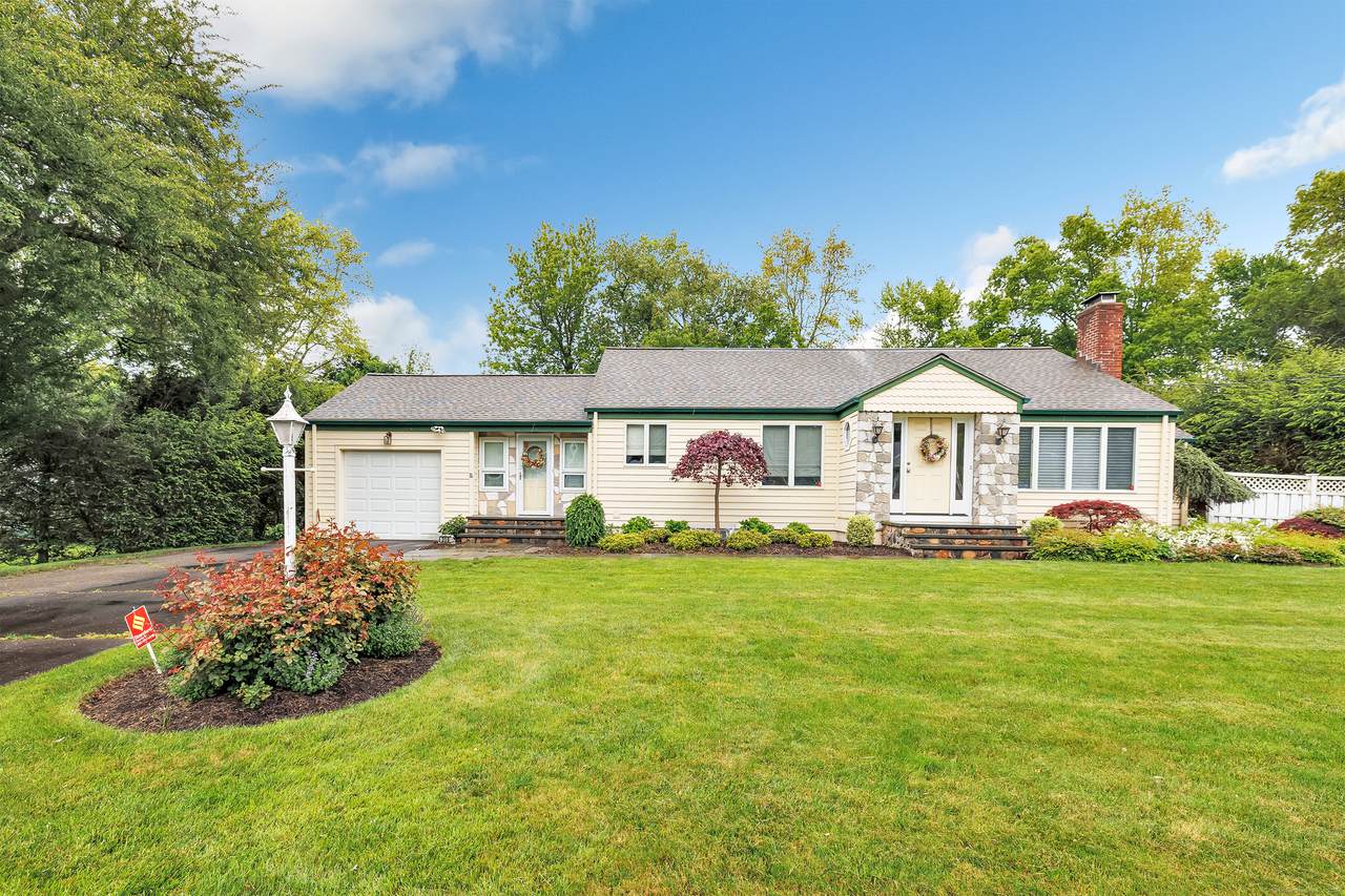 319 Wheeler Park Avenue - Photo 1