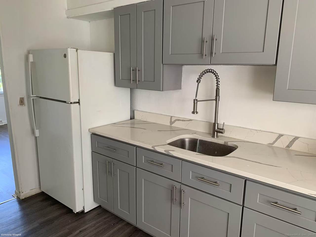 25 Judith Terrace - Photo 1