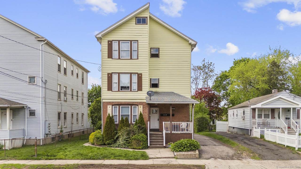 144 Daly Avenue - Photo 1