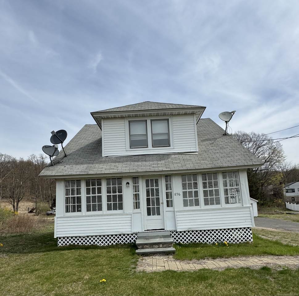 856 New Haven Road - Photo 1