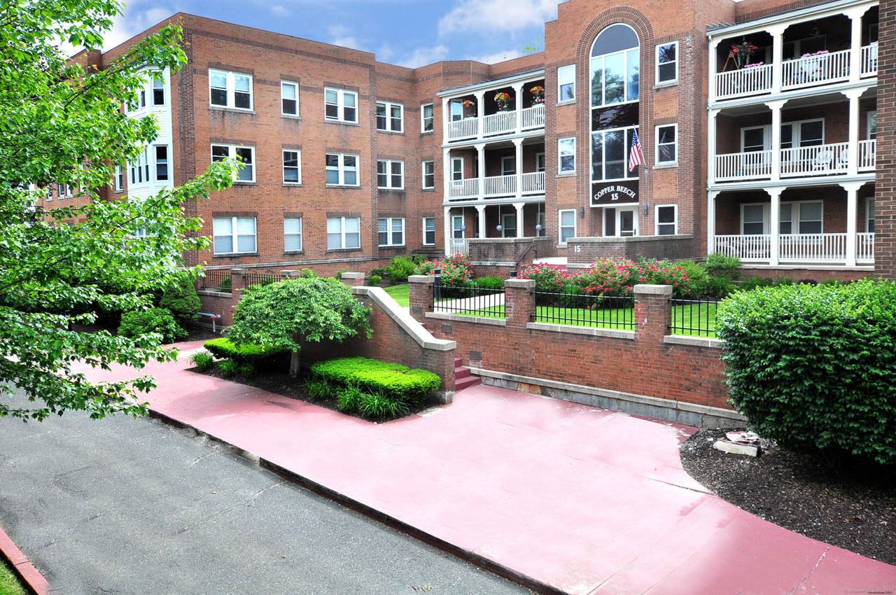 15 Highland Street - Photo 1