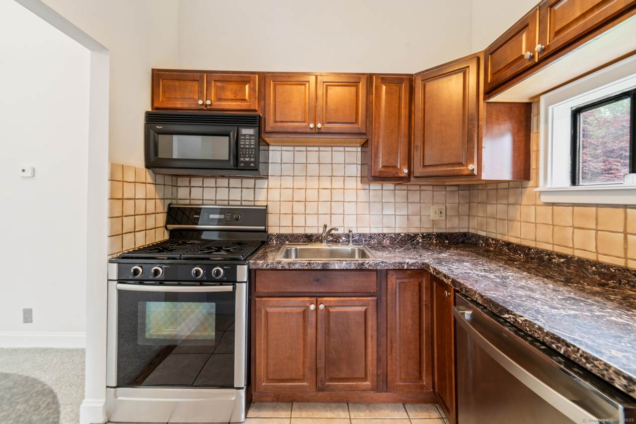 19 Keeler Close - Photo 1