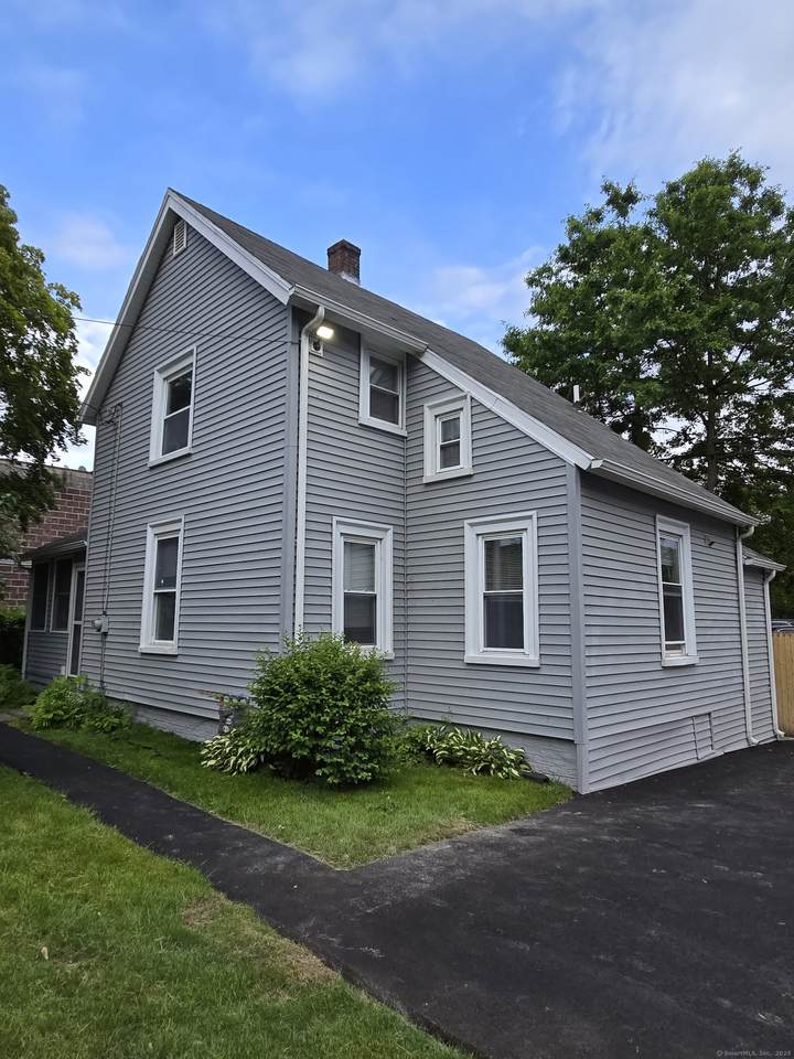11 Caya Avenue - Photo 1