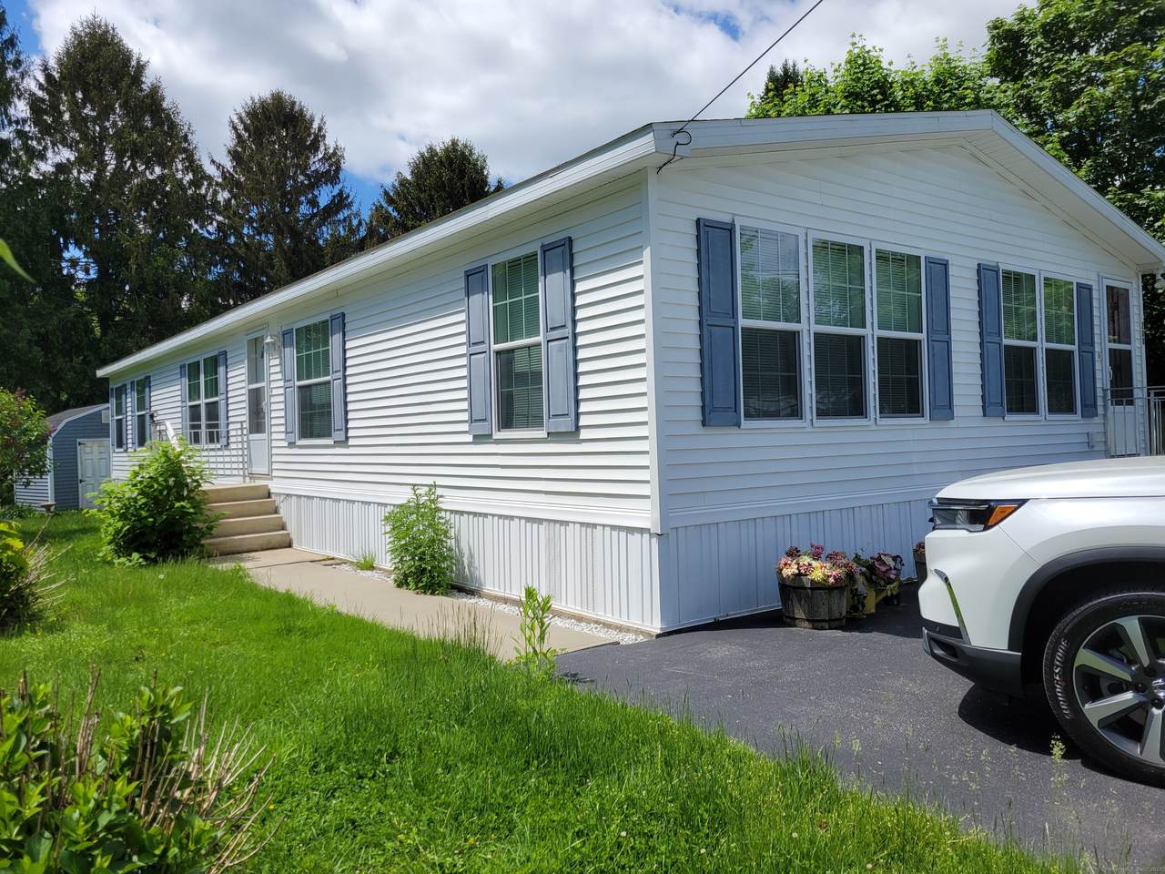 208 G Street - Photo 1