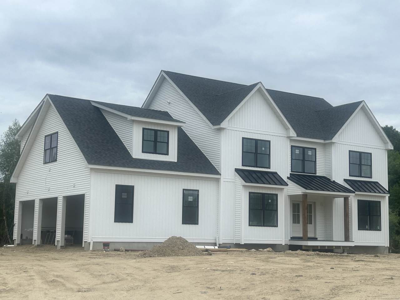 15 Rocco Drive - Photo 1