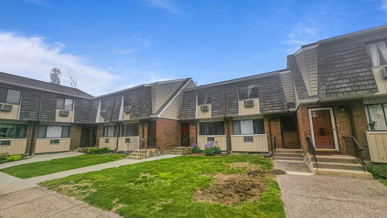 300 High Path Road - Photo 1