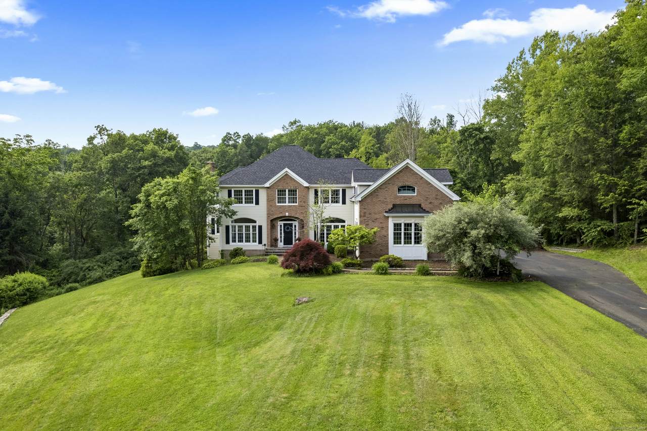 35 Pleasant Drive - Photo 1