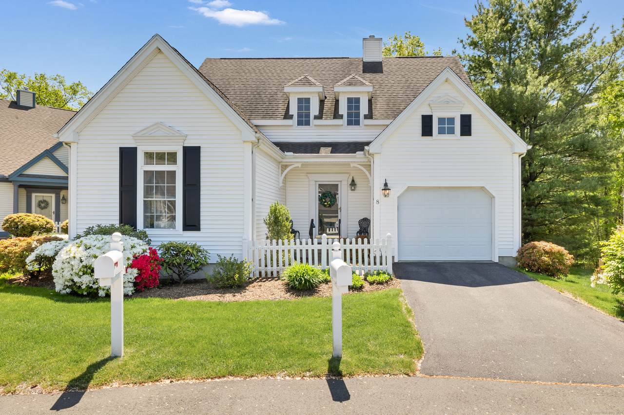 8 Mulberry Lane - Photo 1