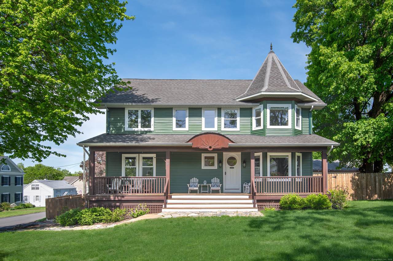16 Mountain View Avenue - Photo 1