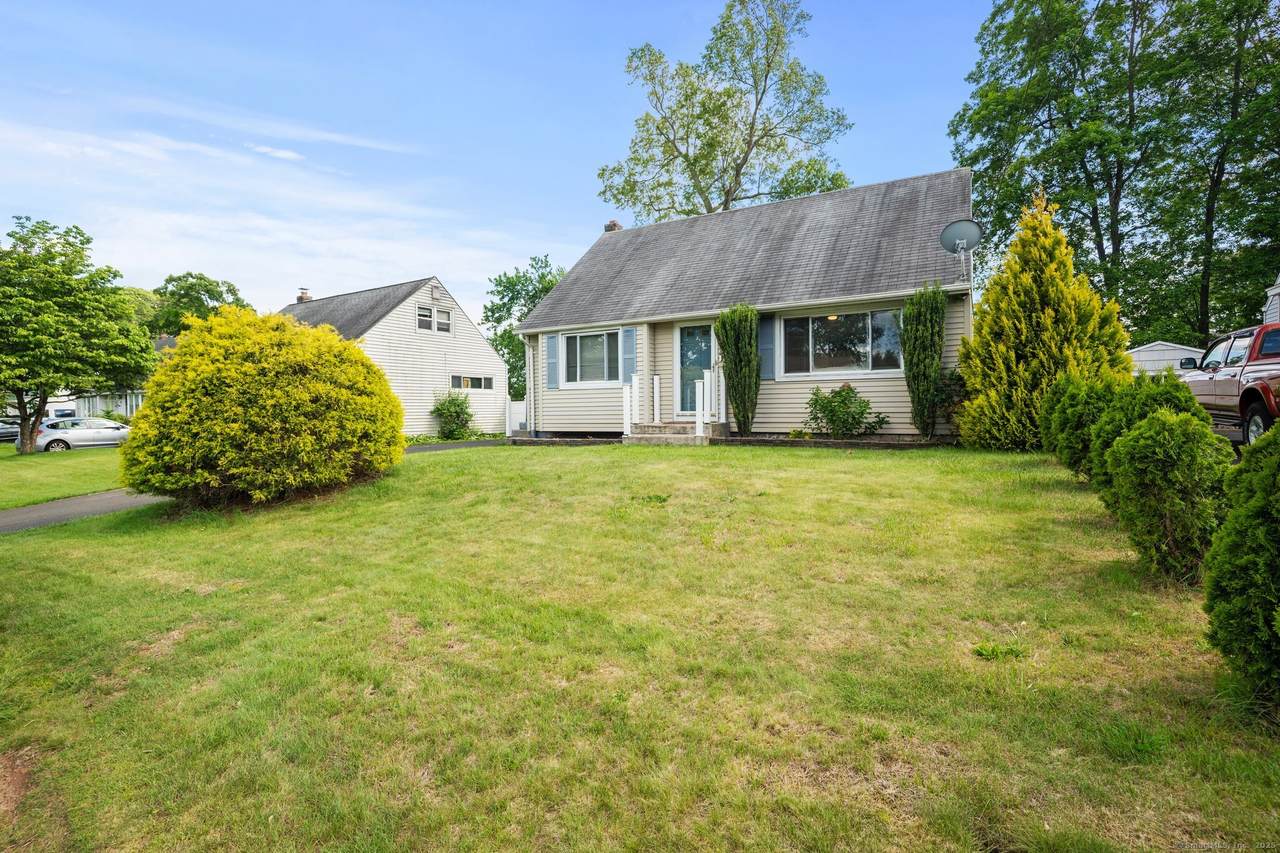 104 Bay Avenue - Photo 1