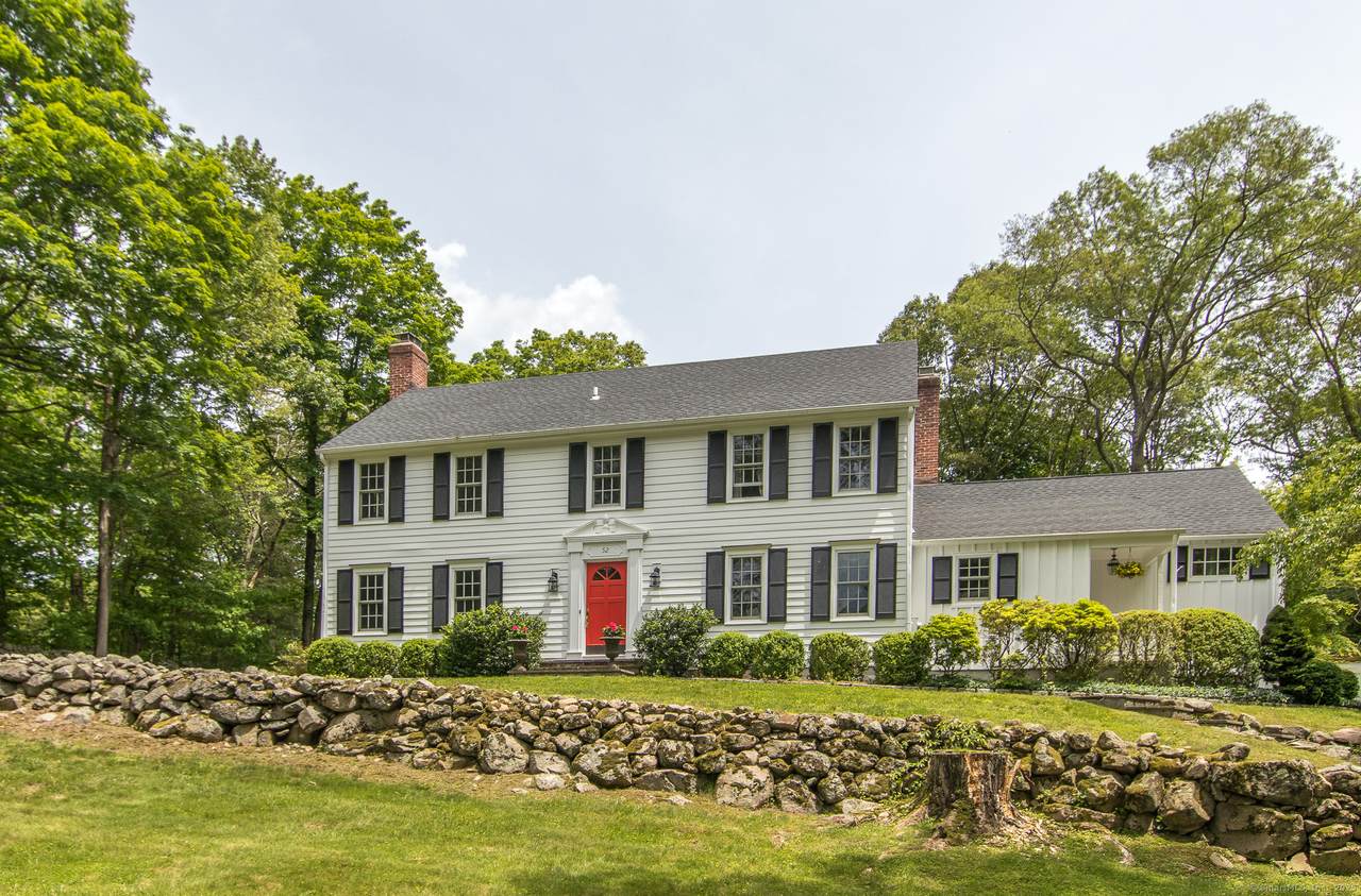 52 Edgewater Drive - Photo 1