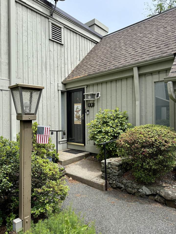 8 Heritage Village - Photo 1