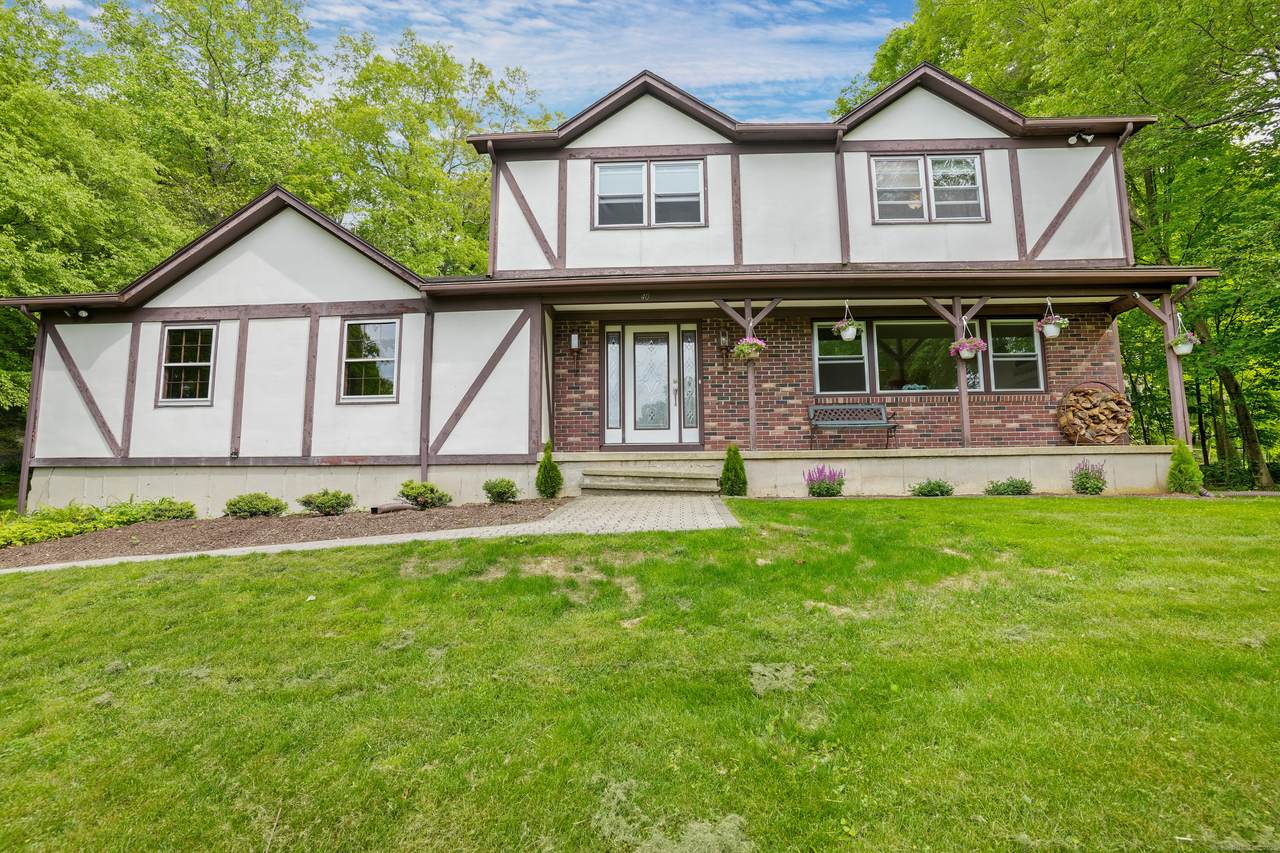 40 Spring Hill Lane - Photo 1