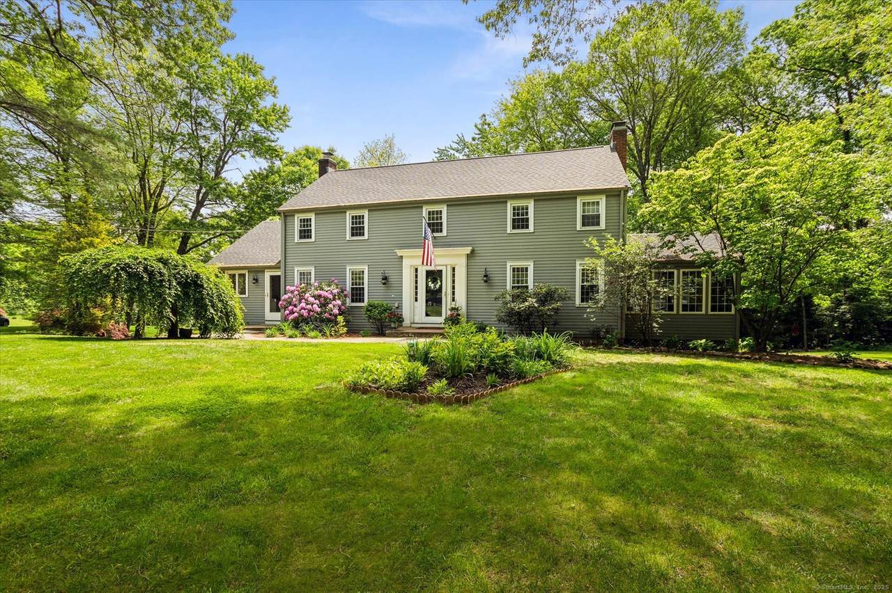 8 Buttonwood Drive - Photo 1