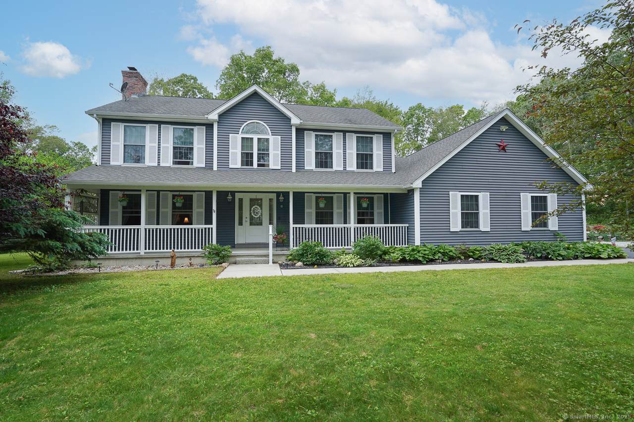 9 Meadow Brook Circle - Photo 1