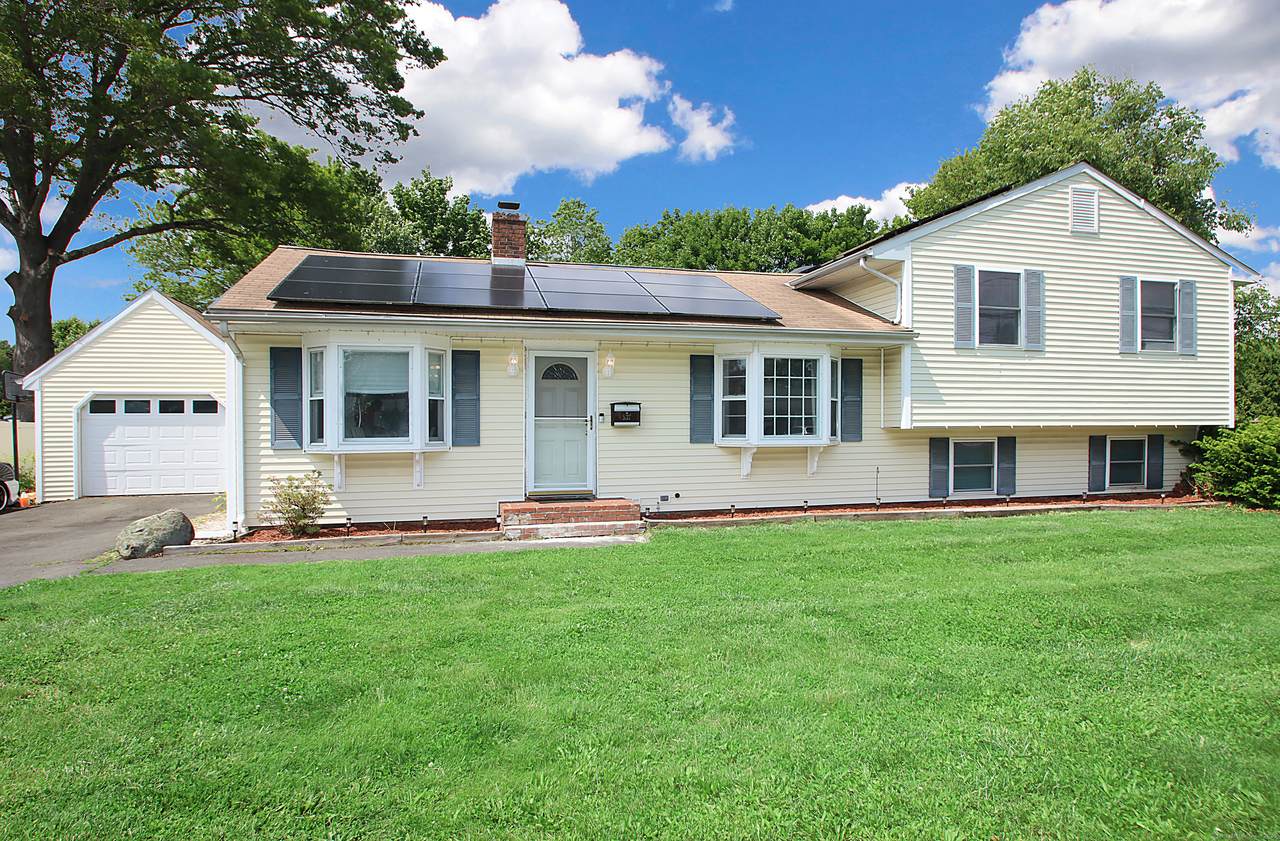 537 Hobart Street - Photo 1