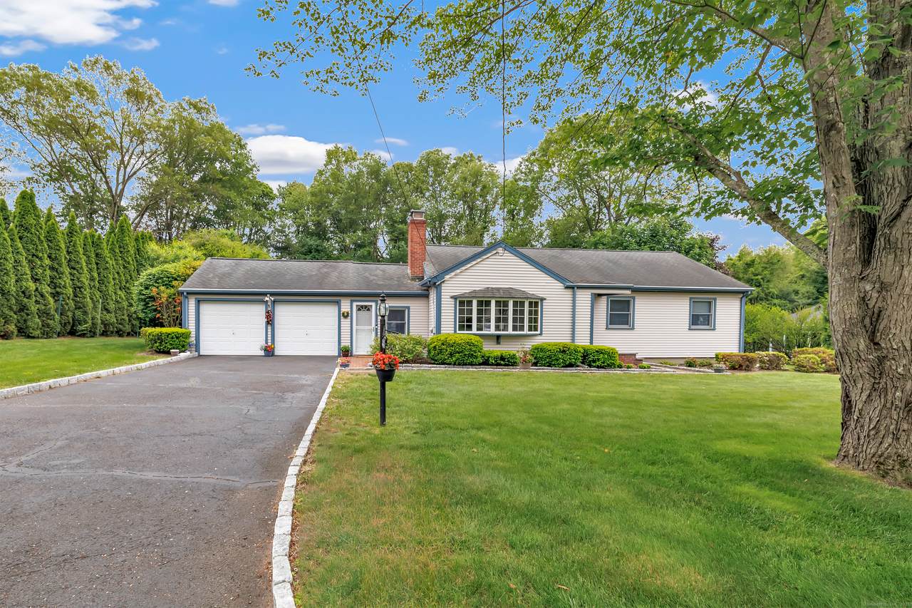 131 Ridgeview Avenue - Photo 1