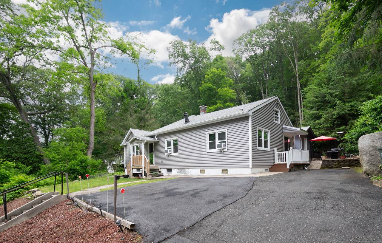 116 Chestnut Ridge Road - Photo 1